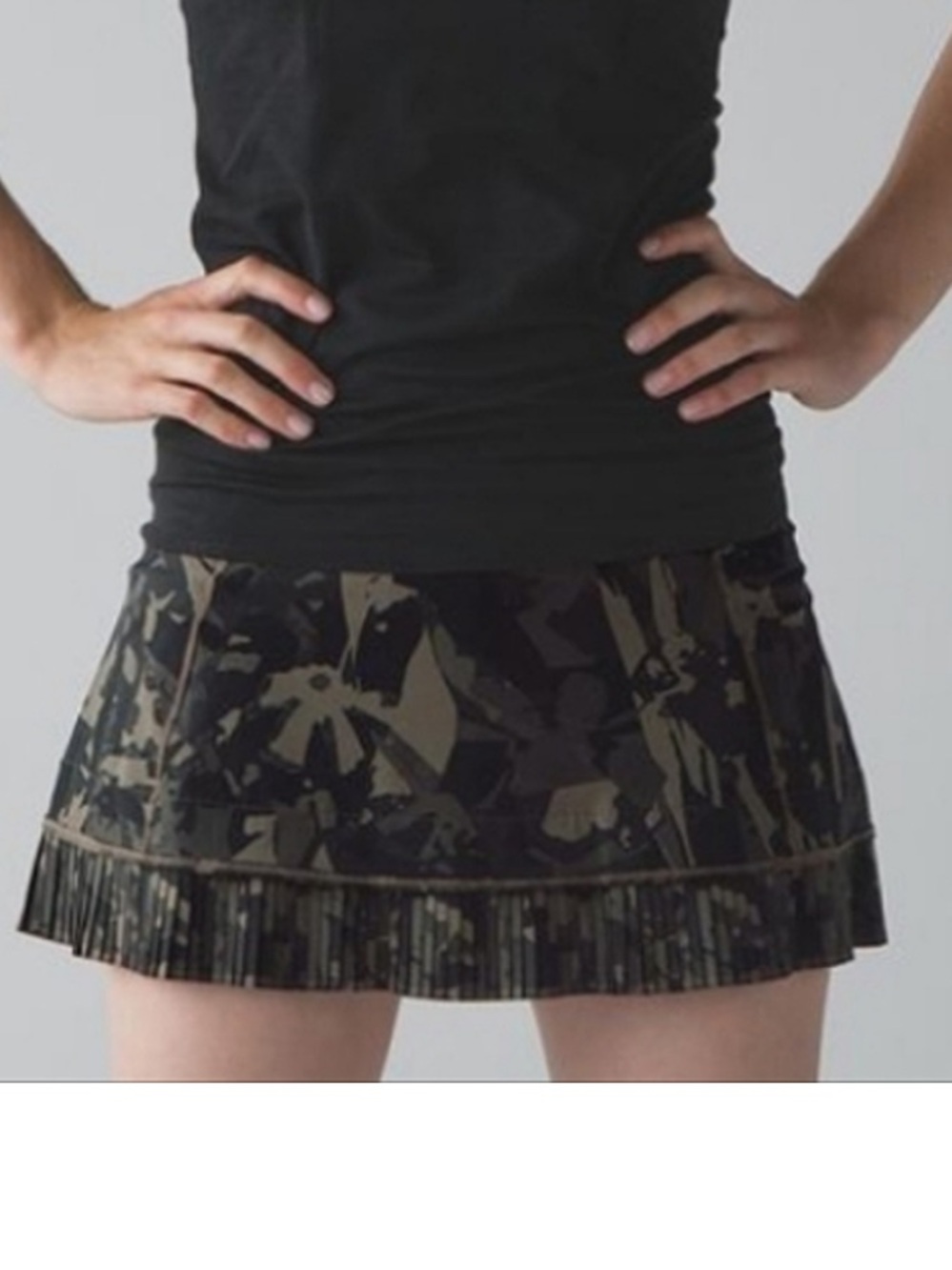 lululemon athletica Olive & Black Pleated Active Skirt